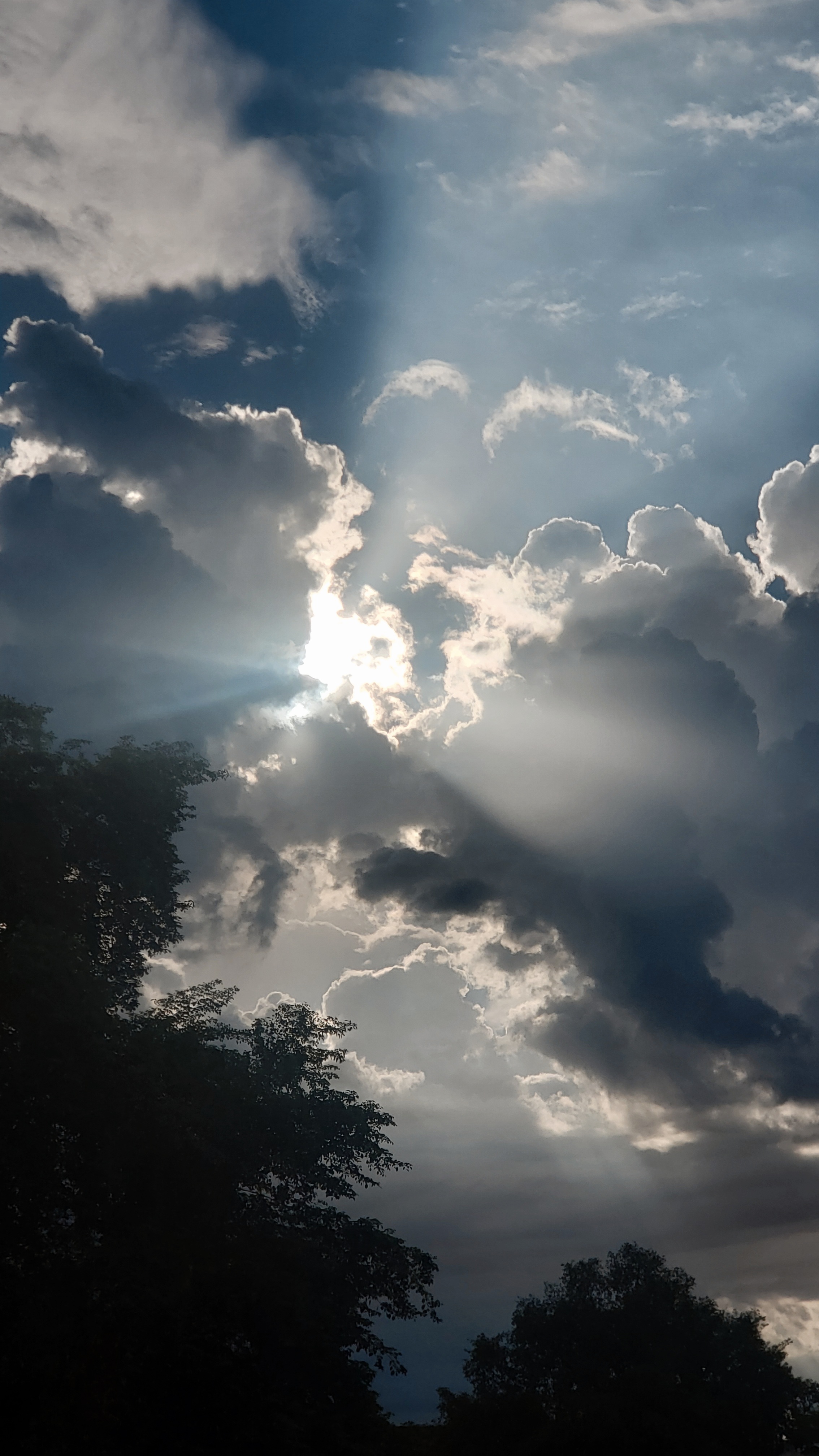 Sunrise light through clouds